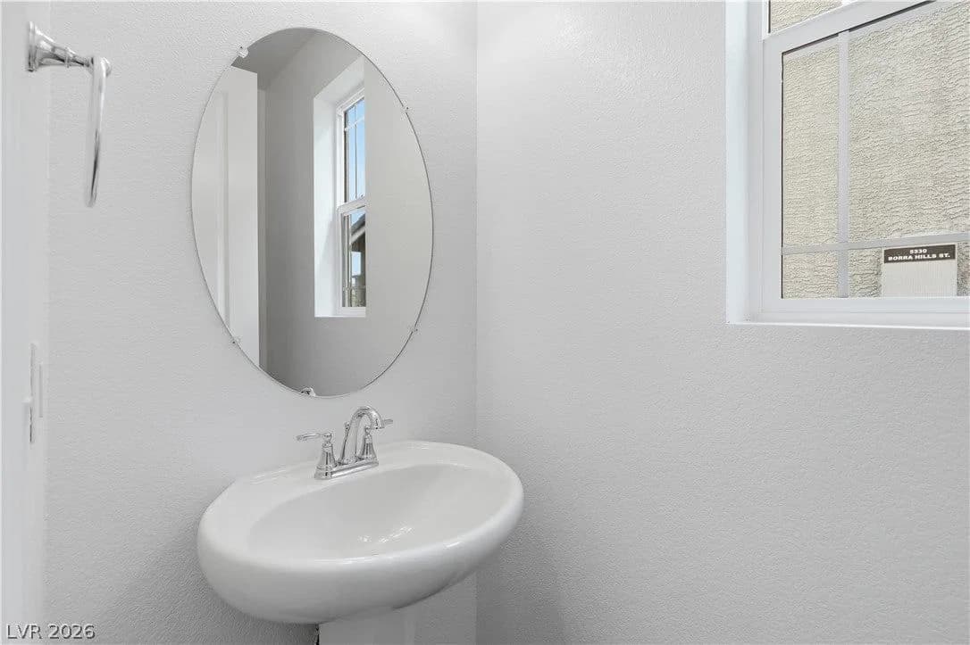5326 Borra Hills Street photo 4