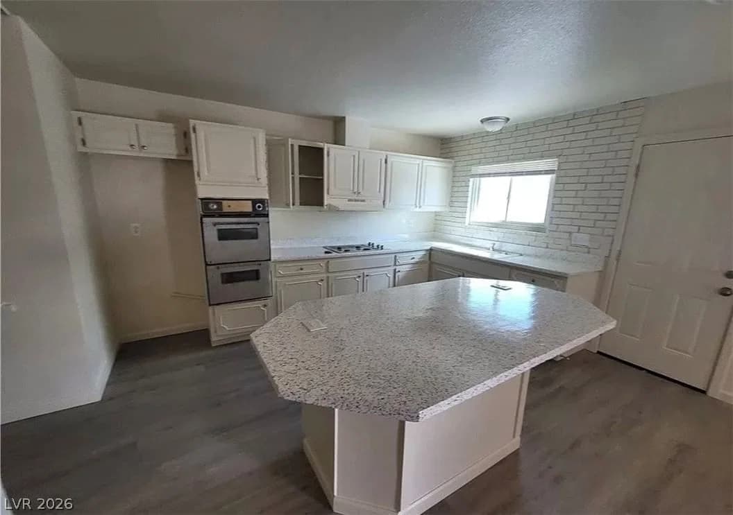 3749 Ponderosa Avenue photo 5