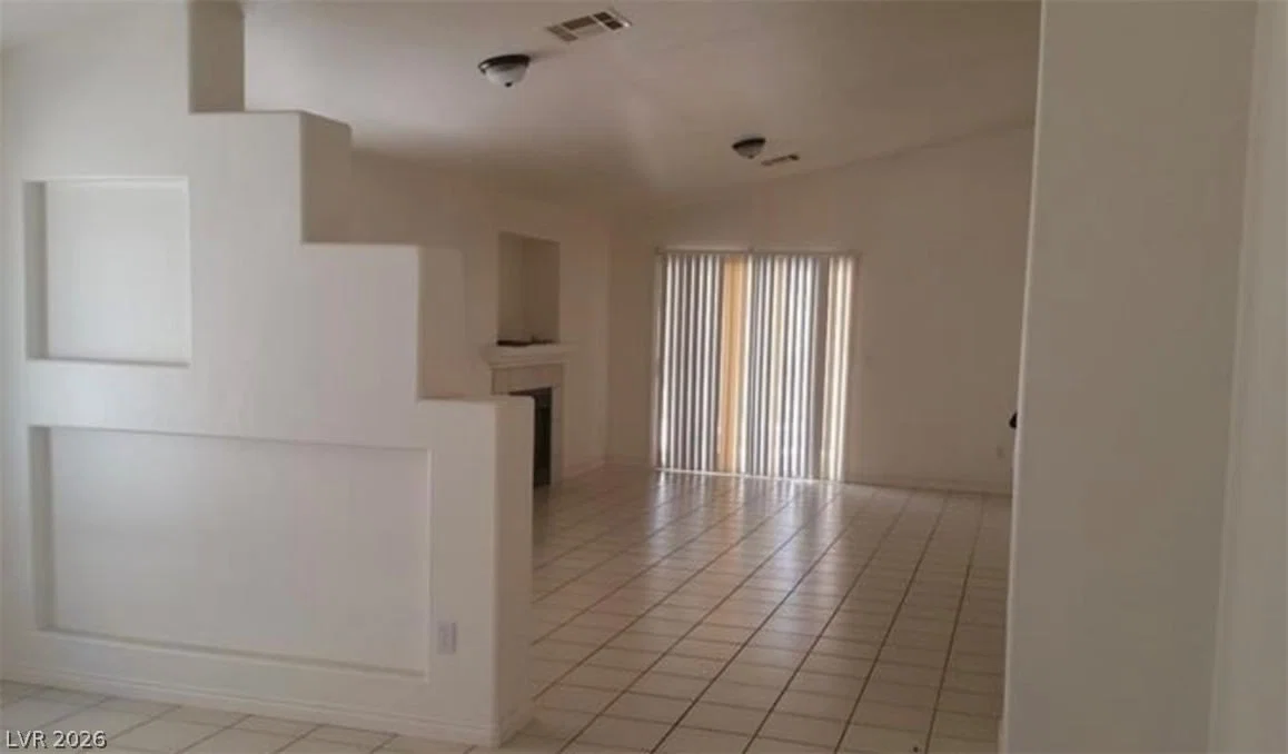 33 Newburg Avenue photo 3