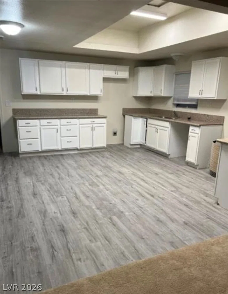 664 Sky Road photo 3