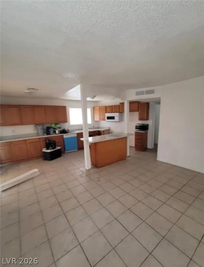 6733 Carey Avenue photo 5