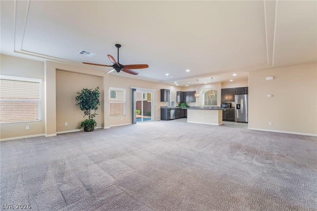 8202 Dover Canyon Court photo 4