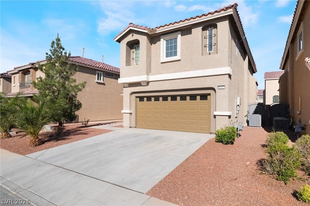 8202 Dover Canyon Court photo 2