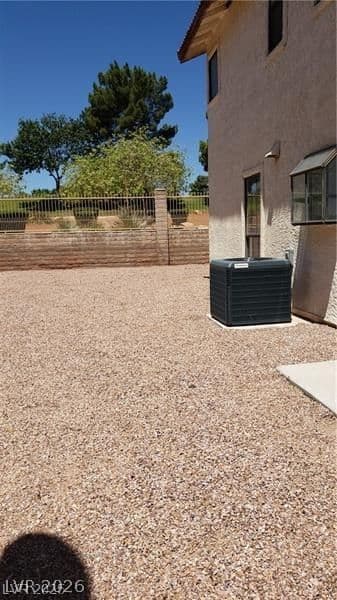4801 Fiesta Lakes Street photo 5