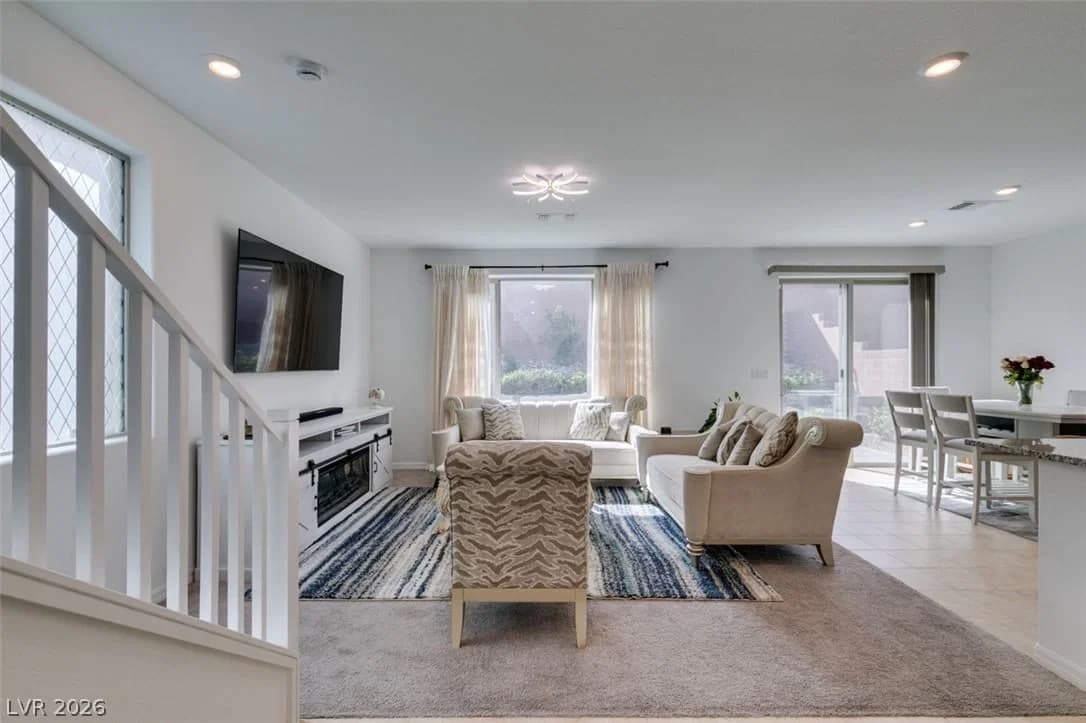 10347 Restless River Street photo 2