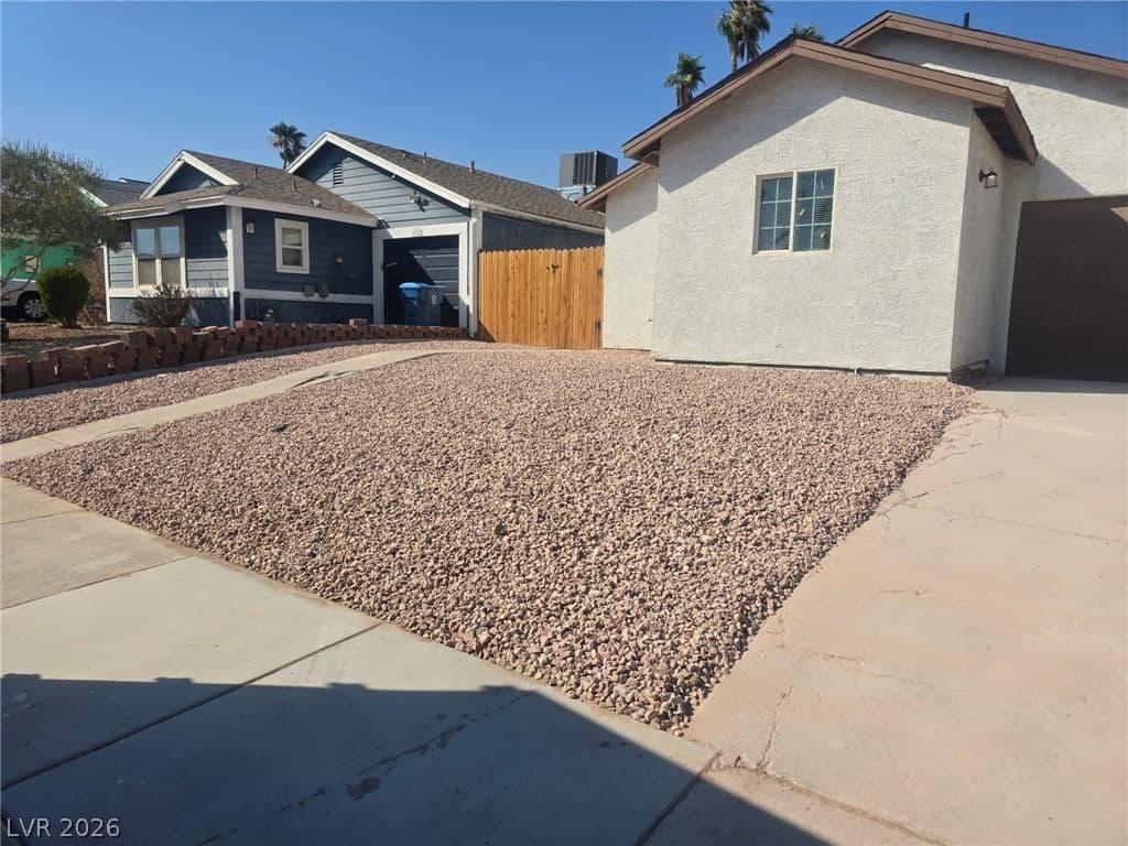 7324 Empress Drive photo 2