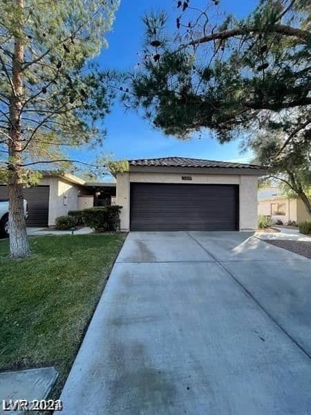 2459 Domingo Street photo 2