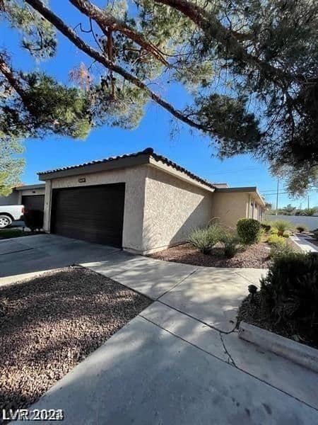 2459 Domingo Street photo 5