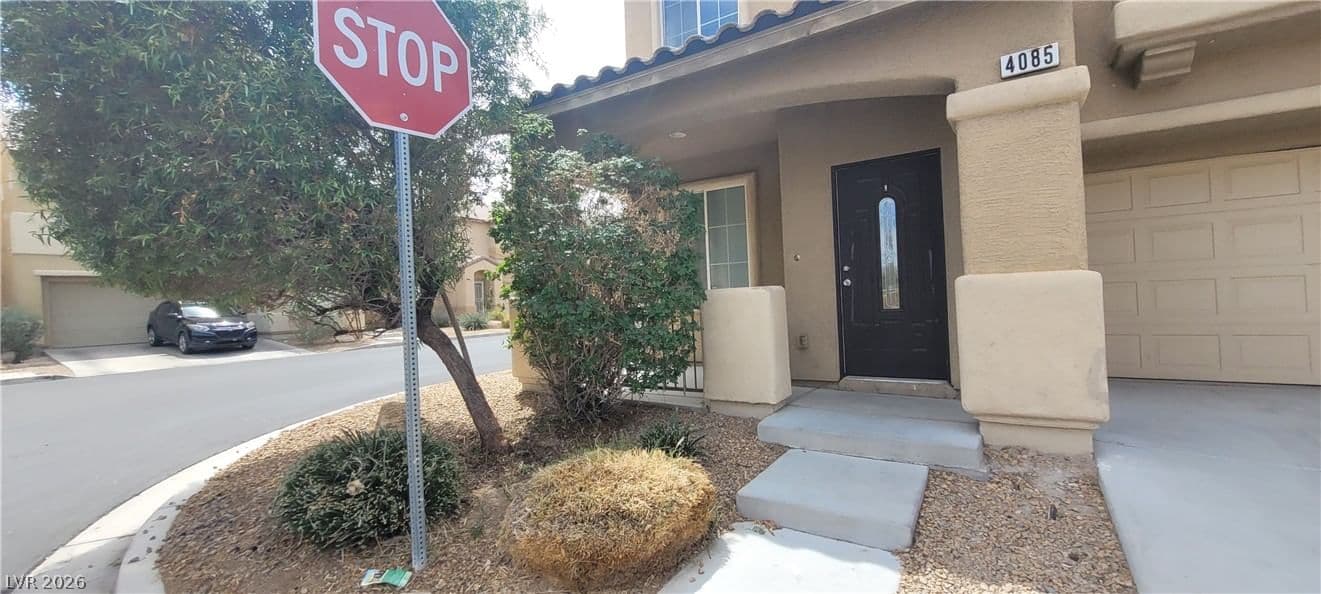 4085 Oliver Sagebrush Drive photo 2