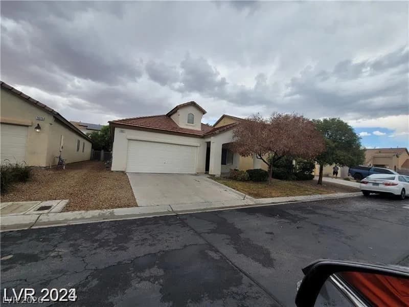 7667 Borealis Street photo 2