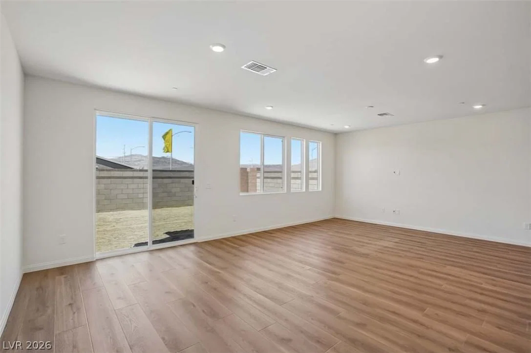 10380 Arete Avenue photo 3