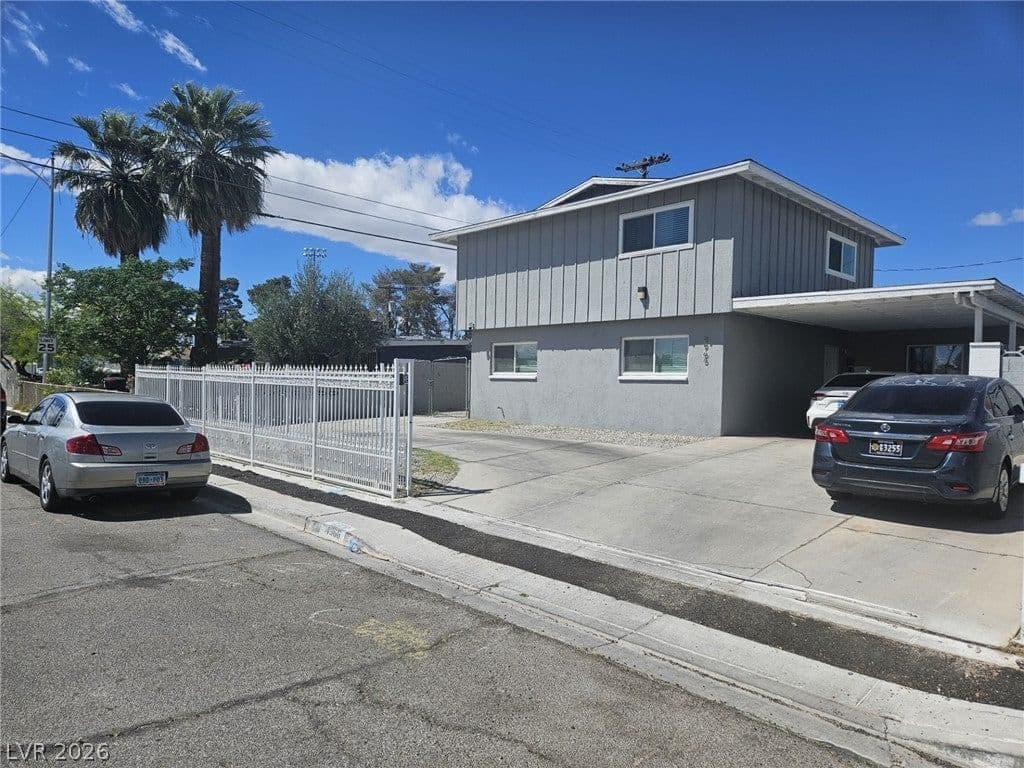 4966 Lana Drive photo 3