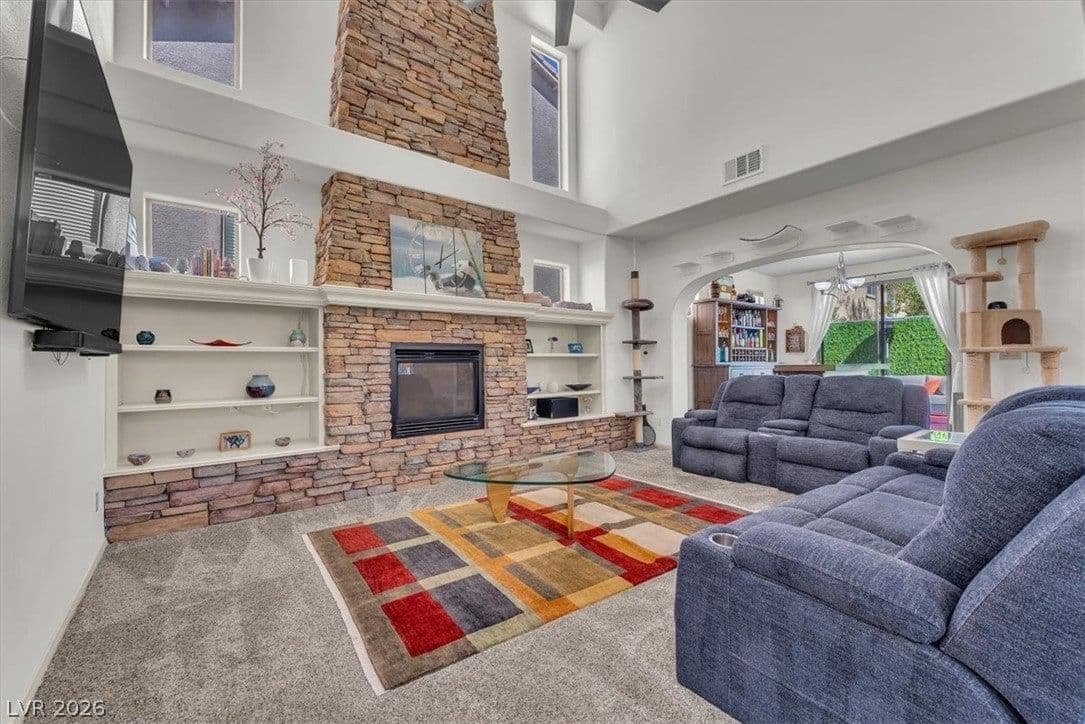 1612 Yellow Tulip Place photo 3