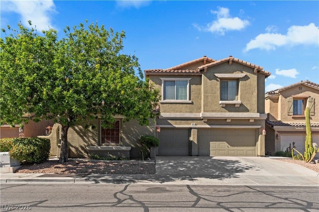 874 Ashford Way photo 2