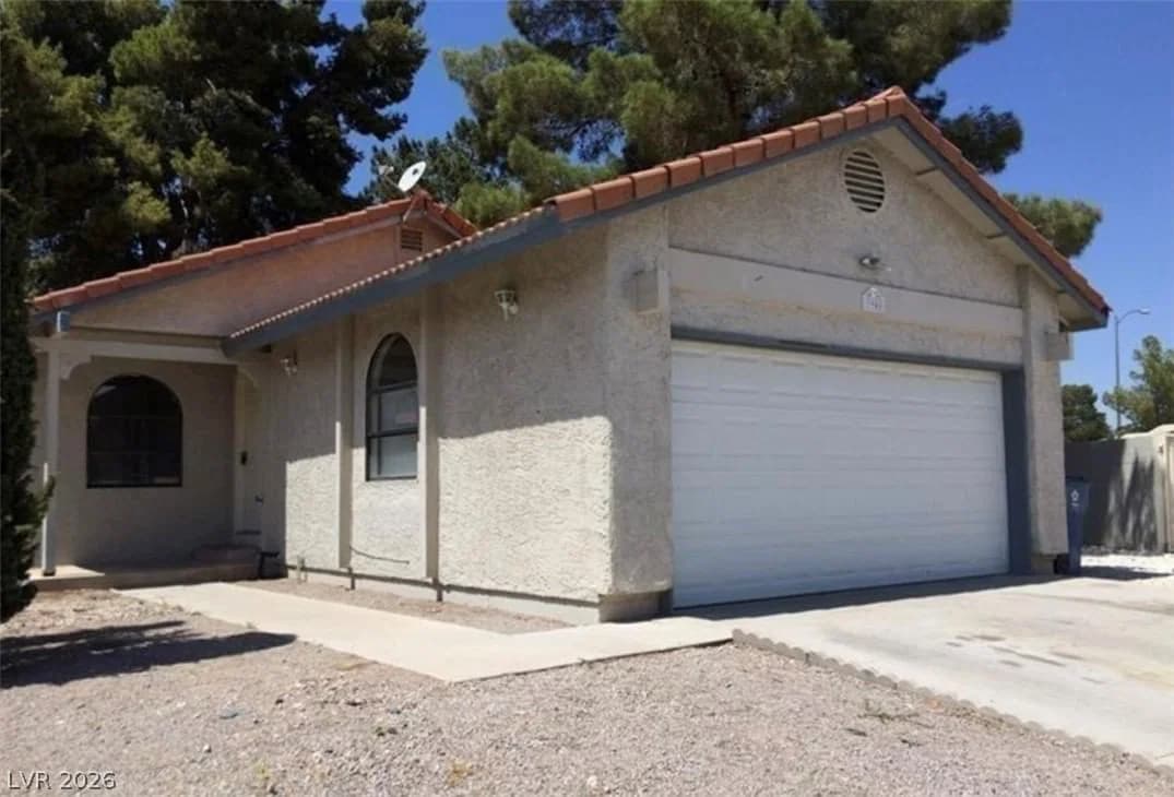 3948 APPLECREST Street photo 2