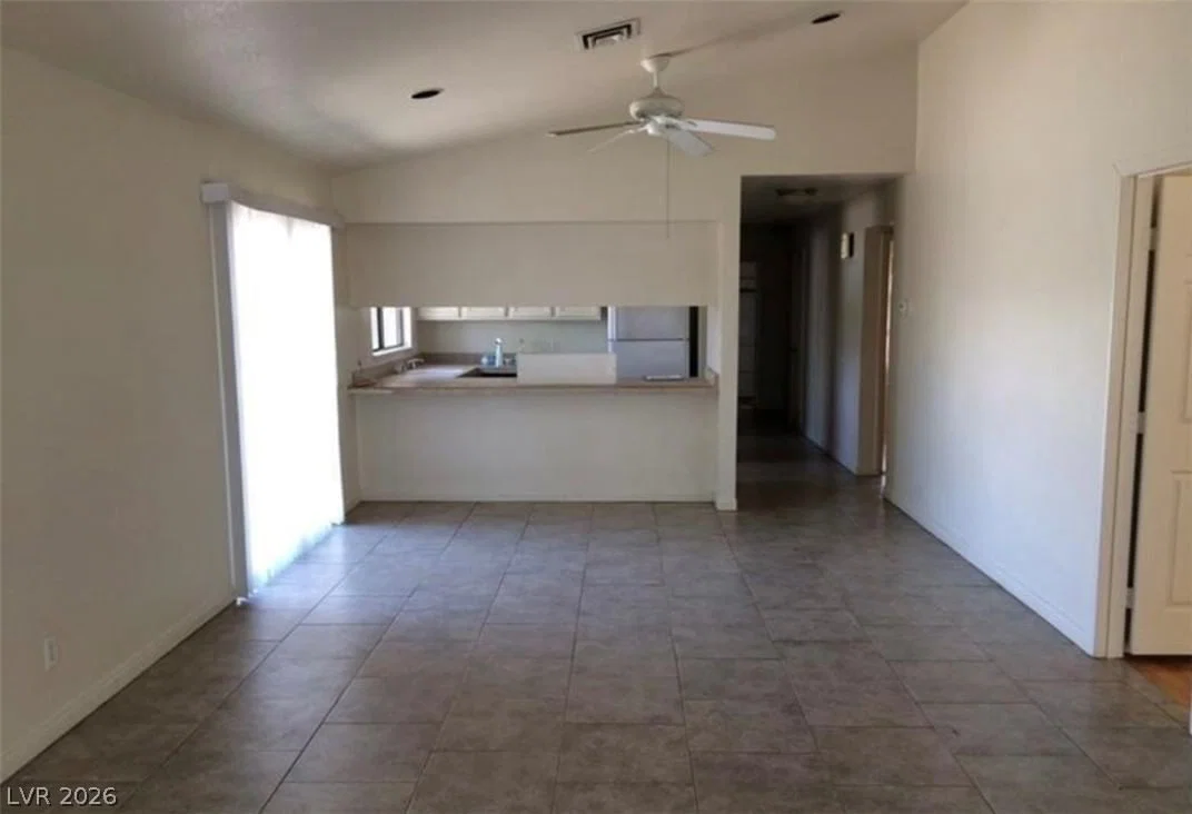 3948 APPLECREST Street photo 4