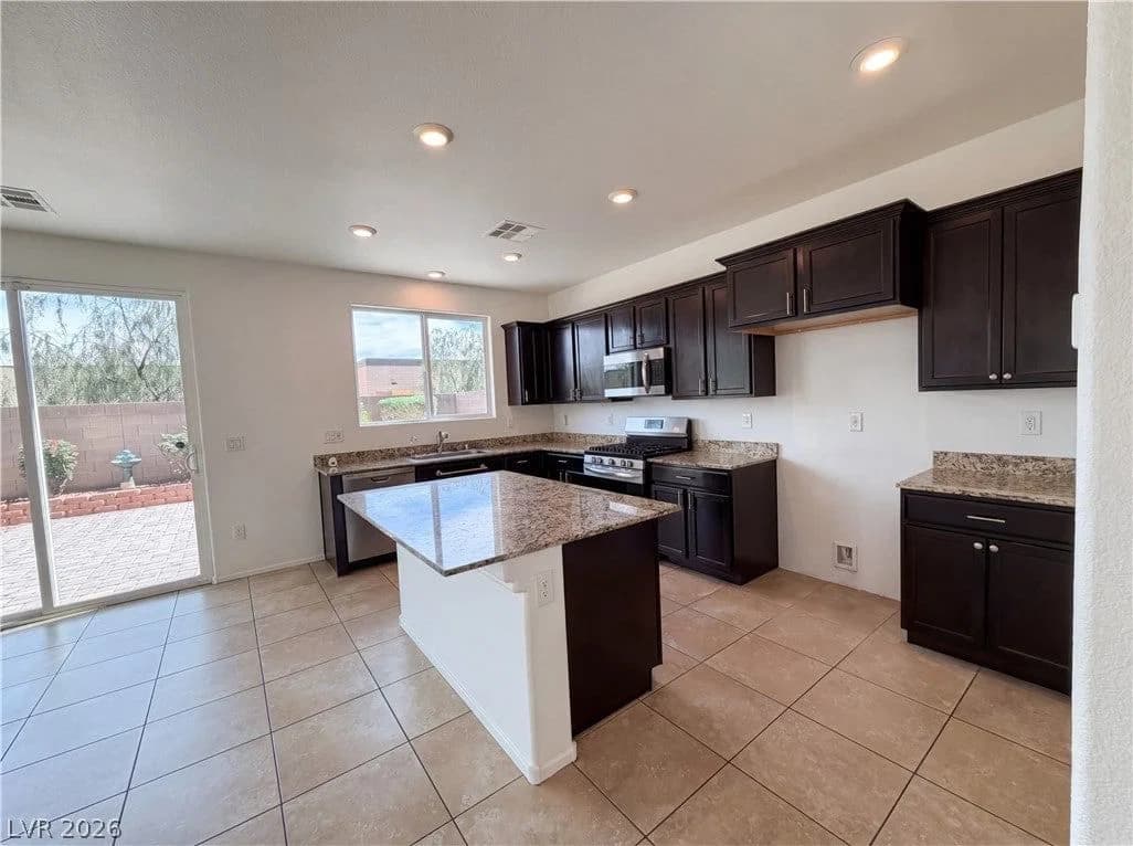 4036 White Opal Street photo 2