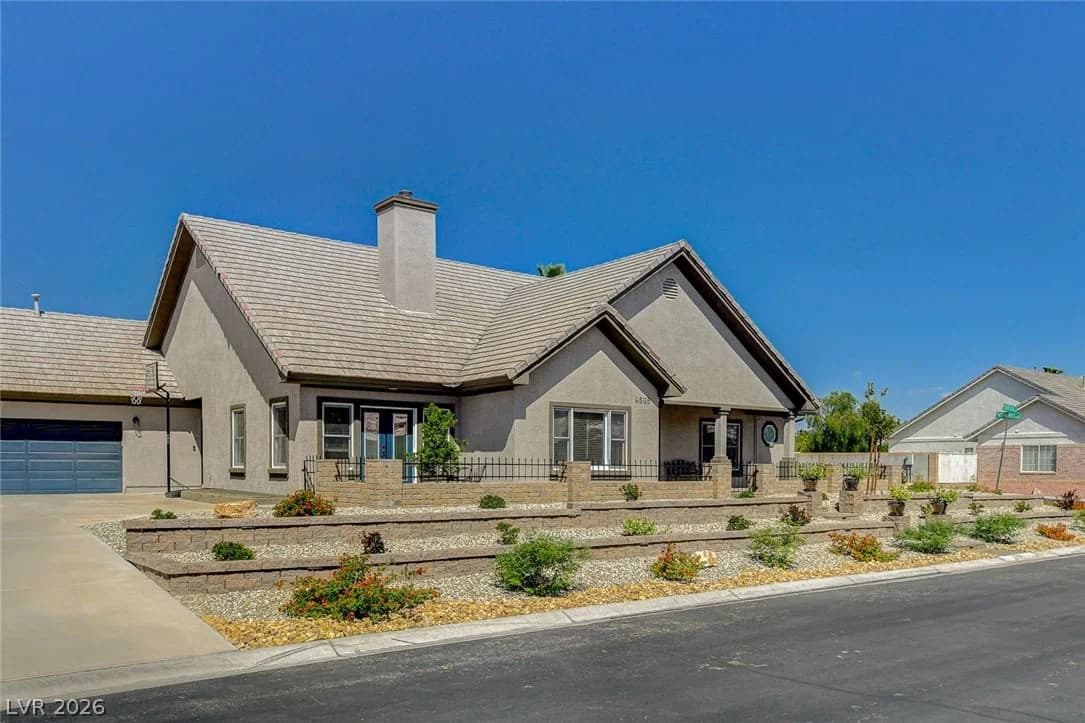 4535 Desert Bloom Court photo 4
