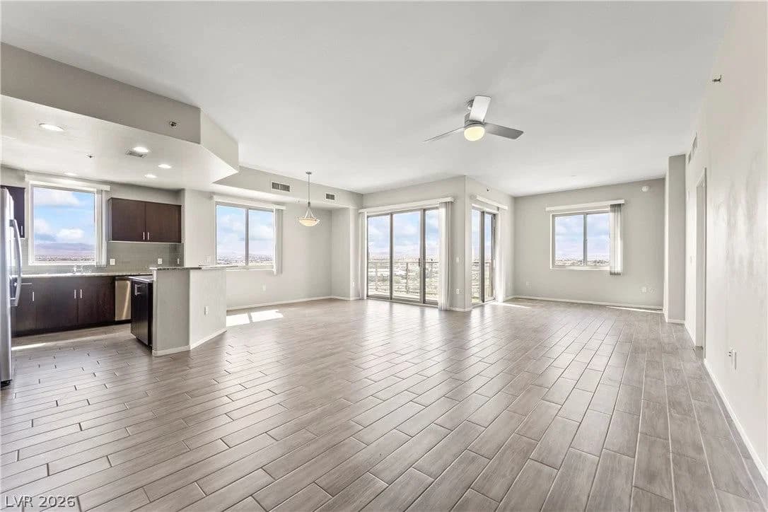 8255 Las Vegas Boulevard photo 4