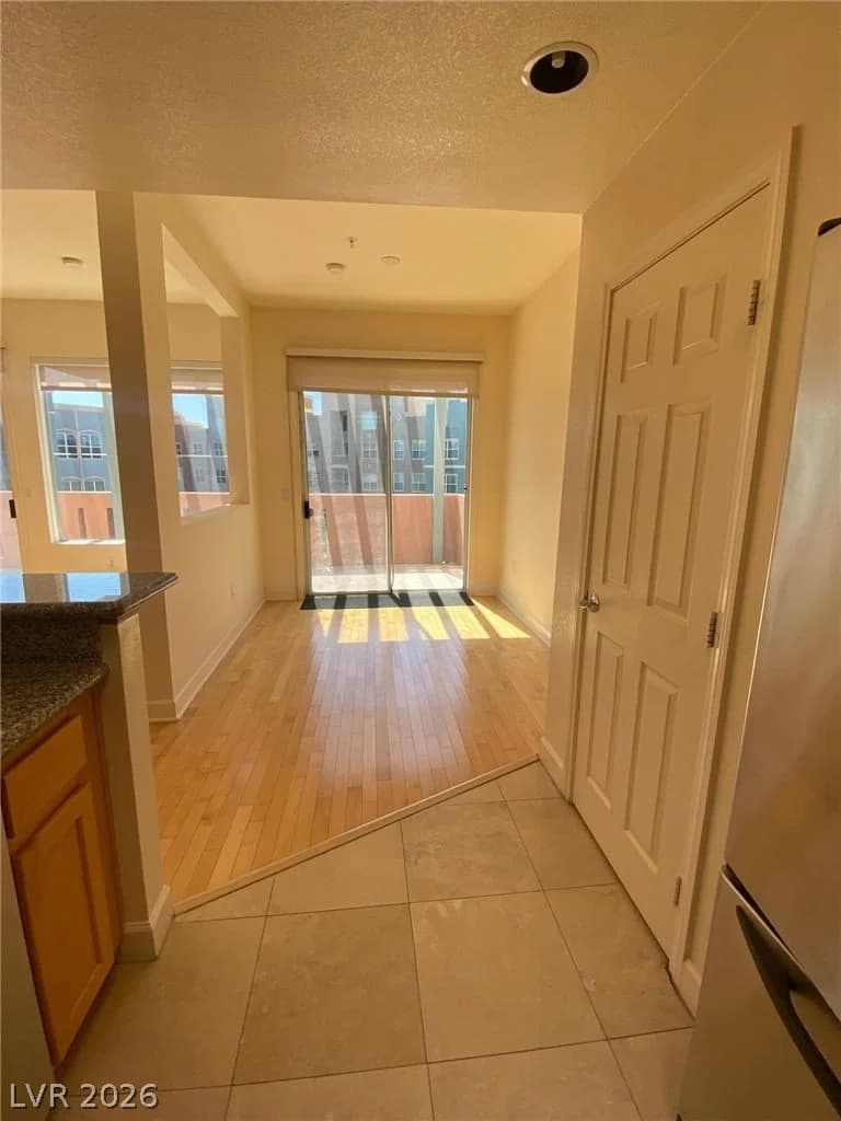 55 Agate Avenue photo 5