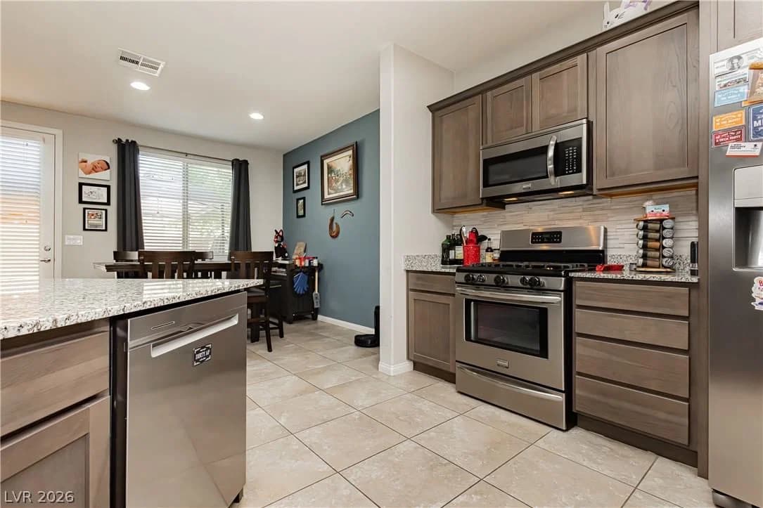 9226 Blue Agate Street photo 4