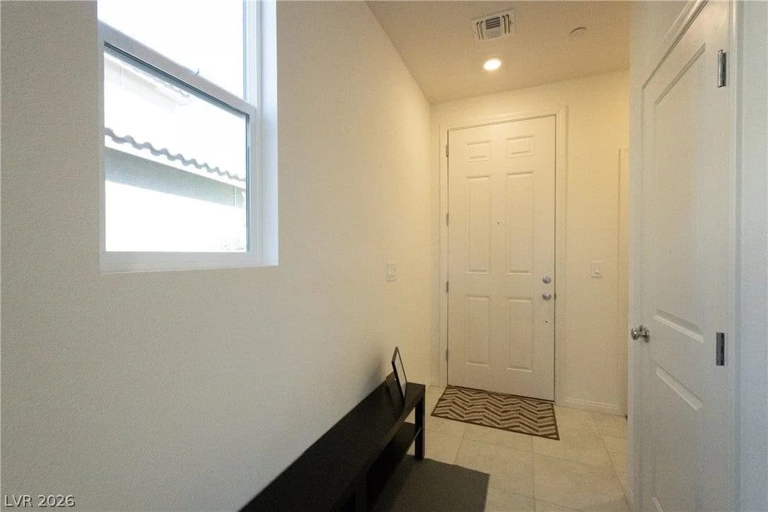 8447 Vacarez Drive photo 5
