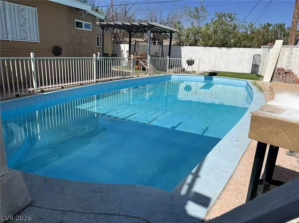 3712 San Joaquin Avenue photo 2