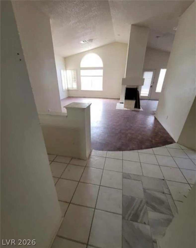 9820 Cross Creek Way photo 5