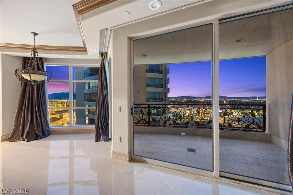 9103 Alta Drive