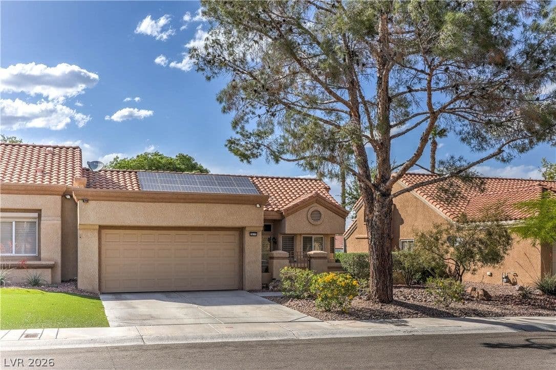2637 Showcase Drive photo 5