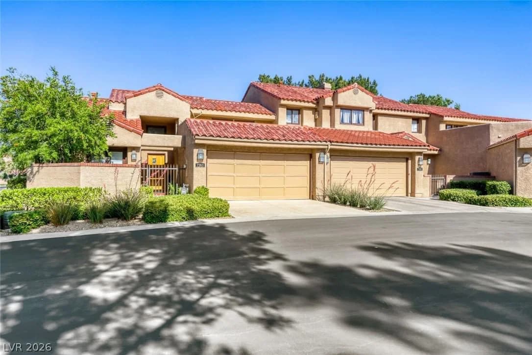 7363 Mission Hills Drive photo 2