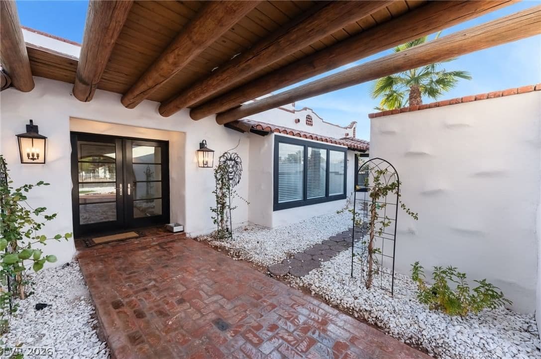 6465 Edna Avenue photo 3
