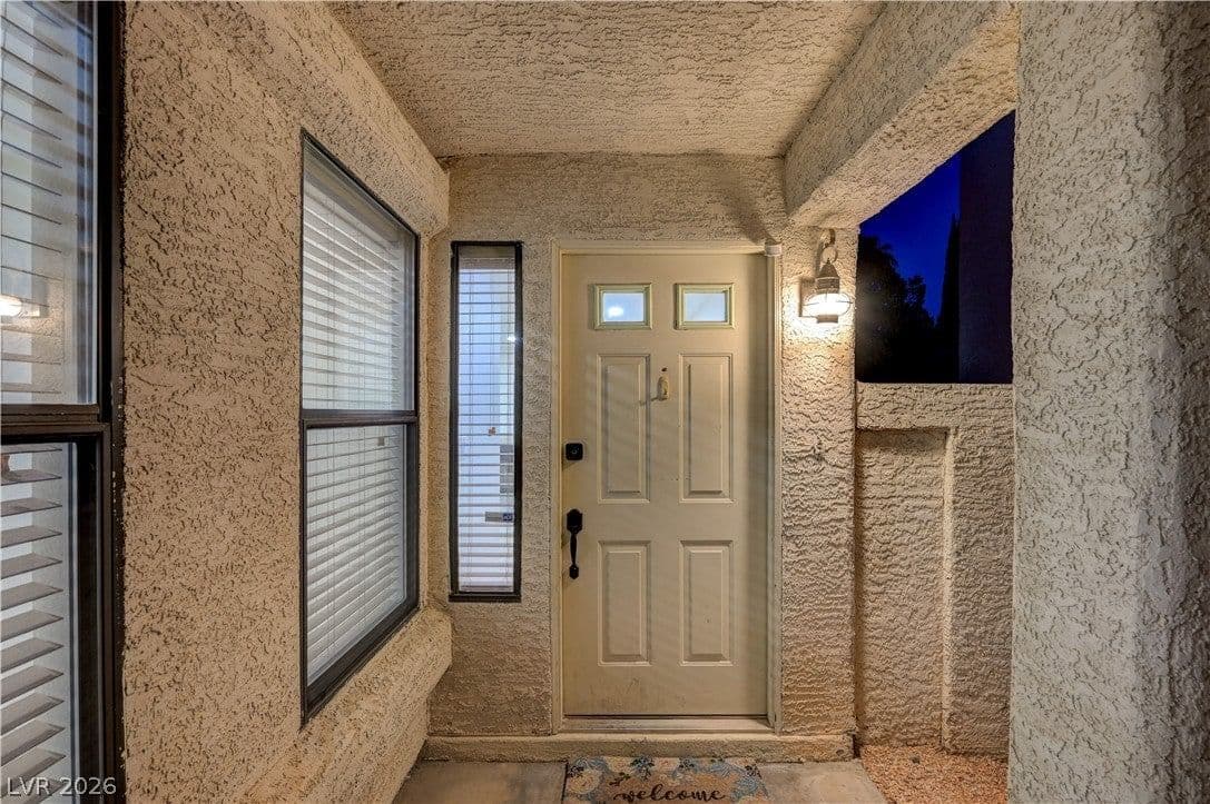 9548 Wooden Pier Way photo 4