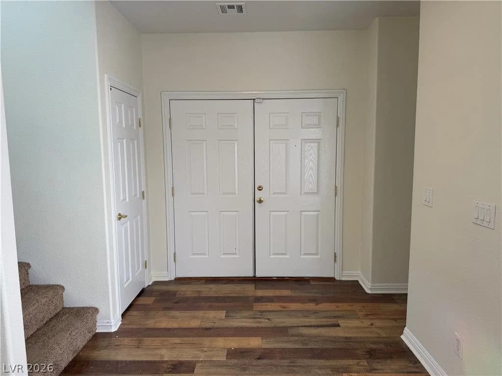 8930 Catfish Stream Avenue photo 5