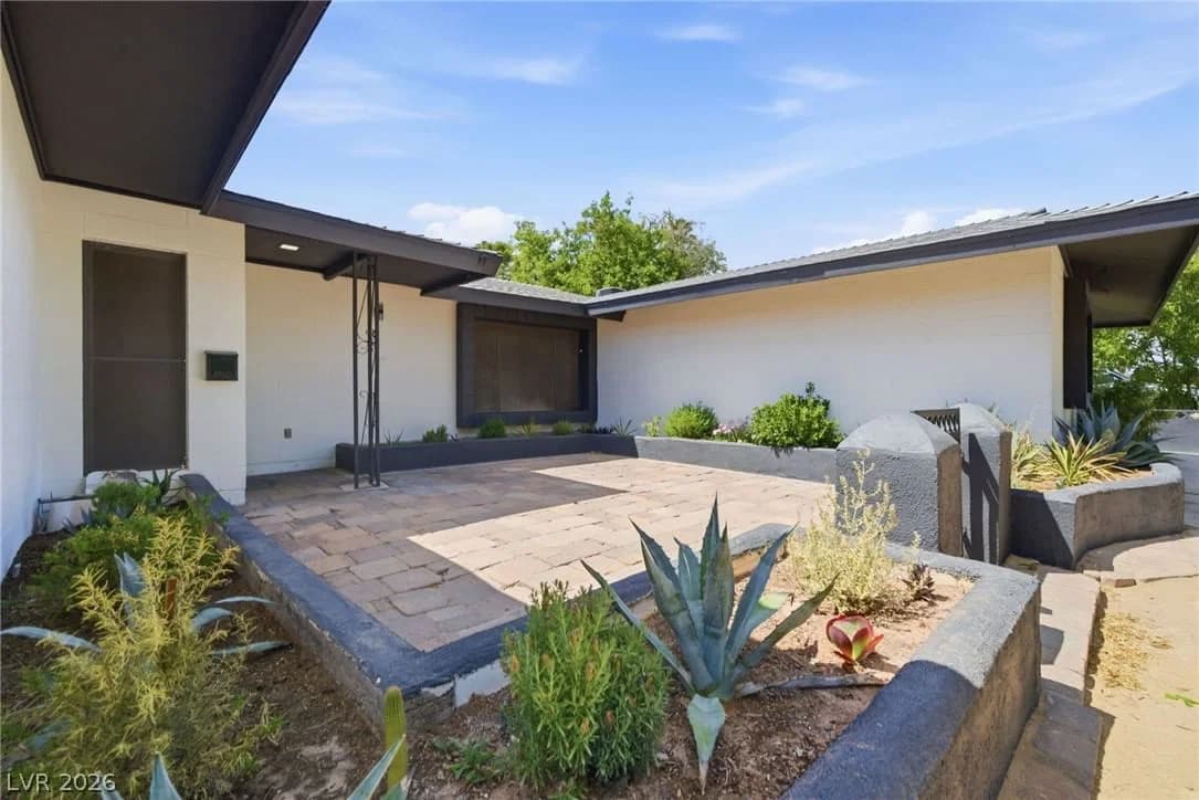 3213 Brazos Street photo 3