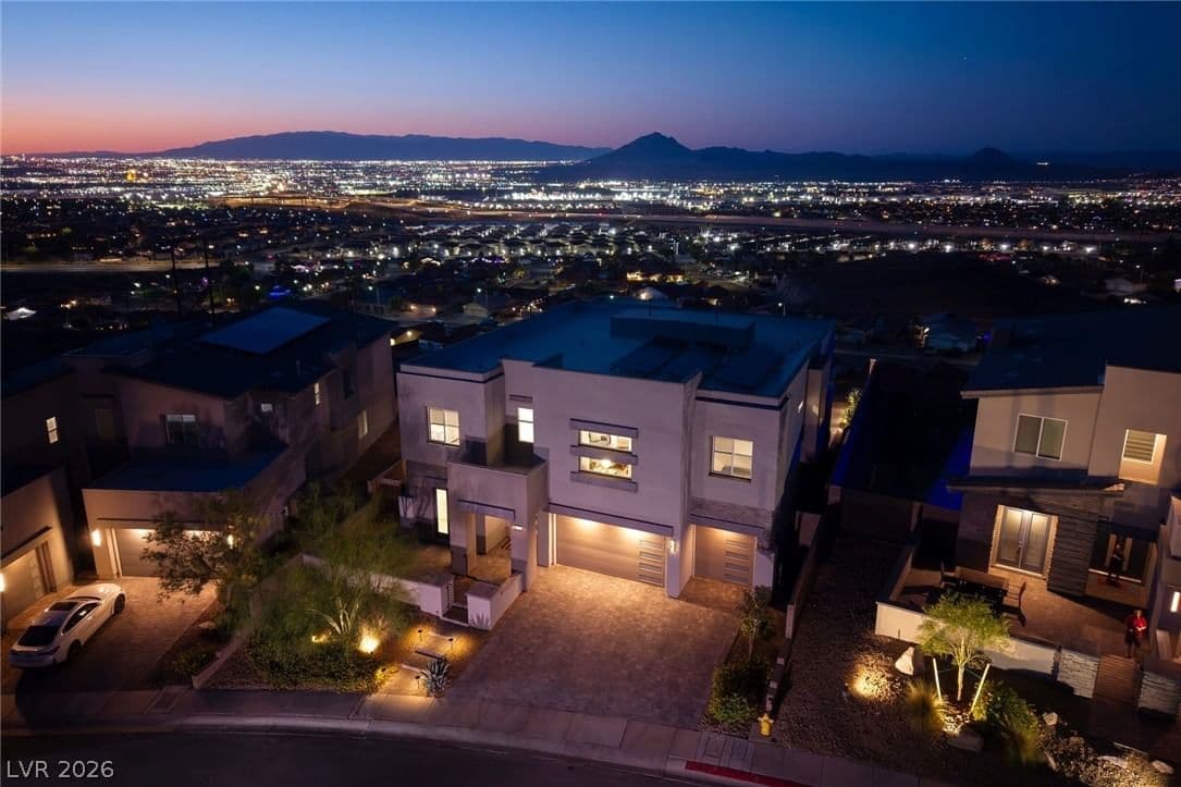 214 Shaded Canyon Drive photo 2