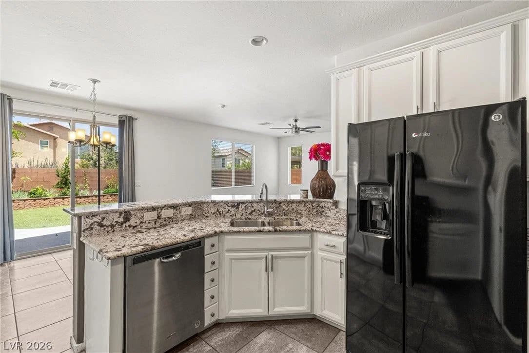 7616 Mallard Bay Avenue photo 4