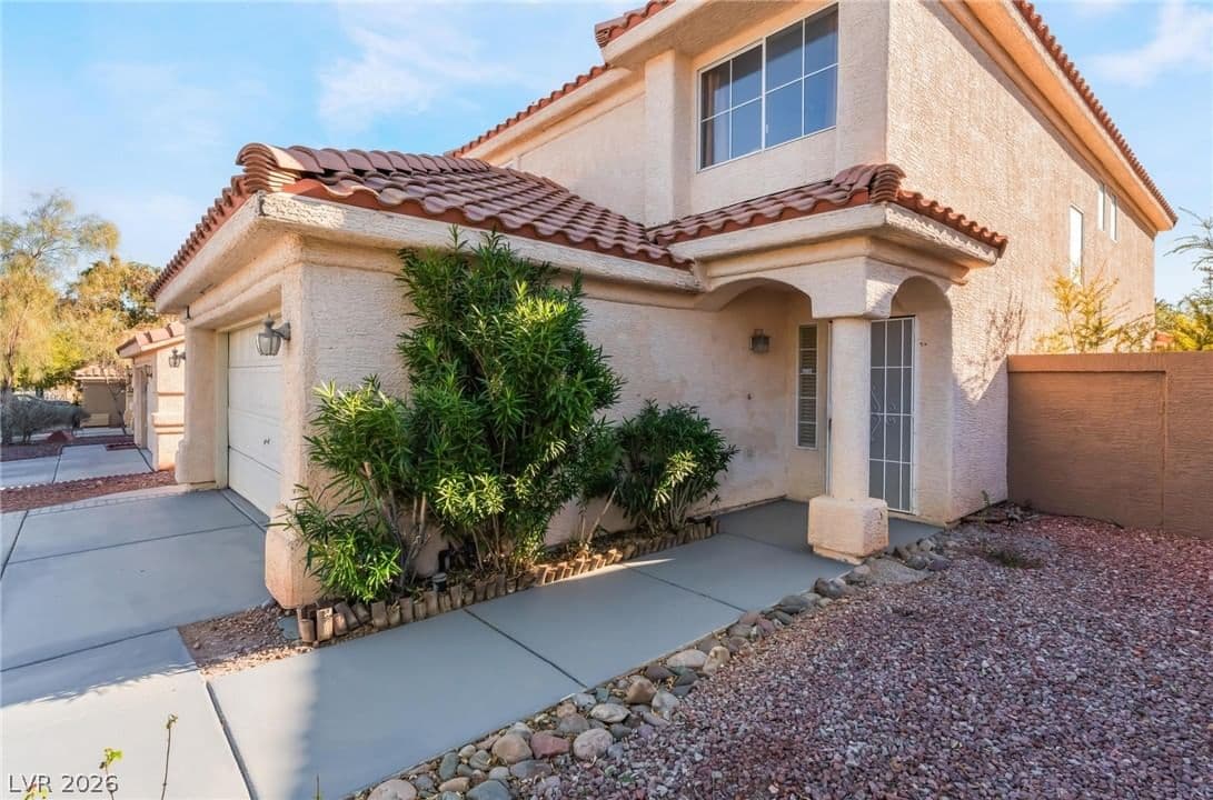 8317 Sky Canyon Court photo 2