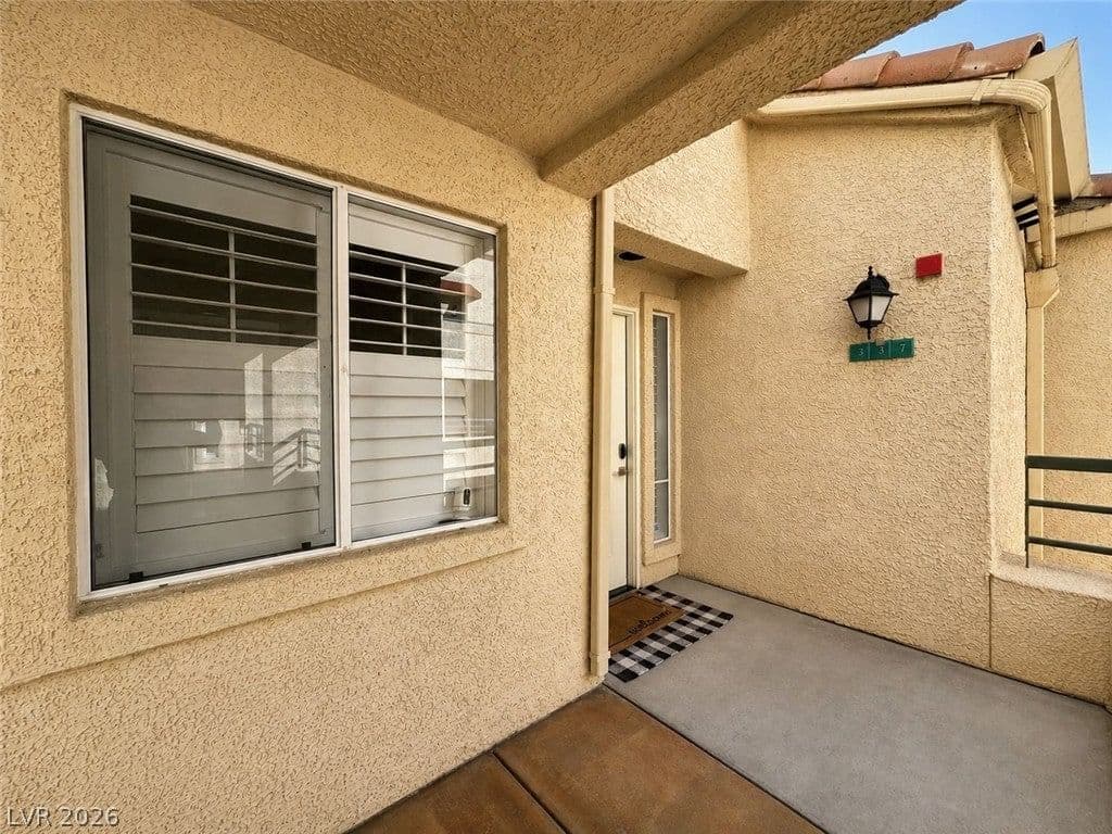 210 Flamingo Road photo 4