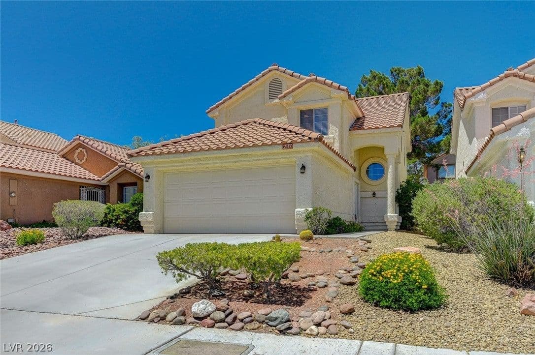 2333 Jasmine Garden Drive photo 2