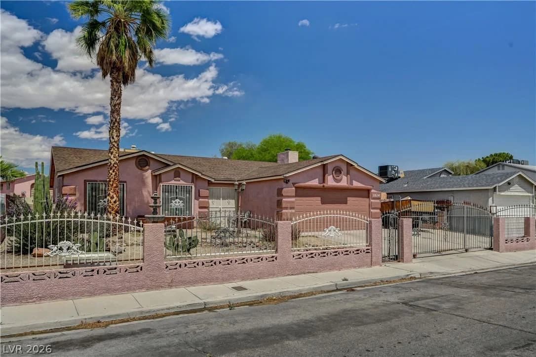 5614 Grossmont Avenue photo 3