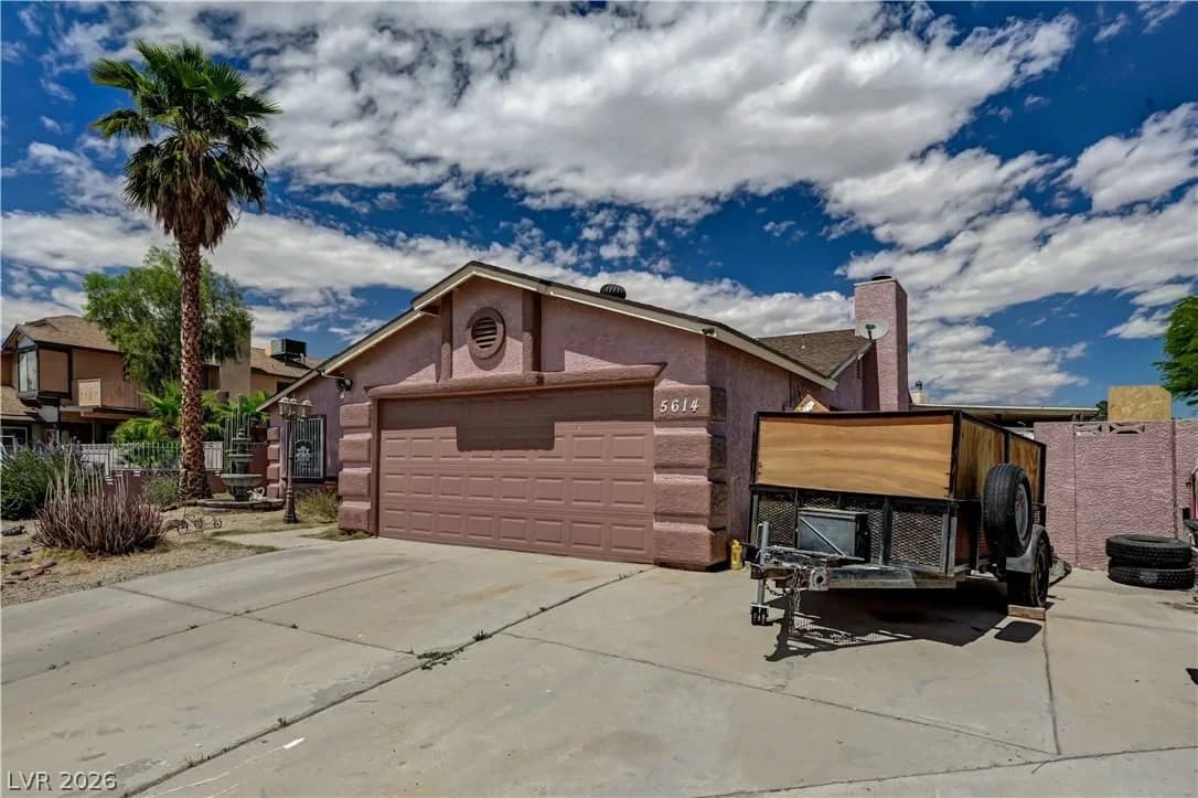 5614 Grossmont Avenue photo 5