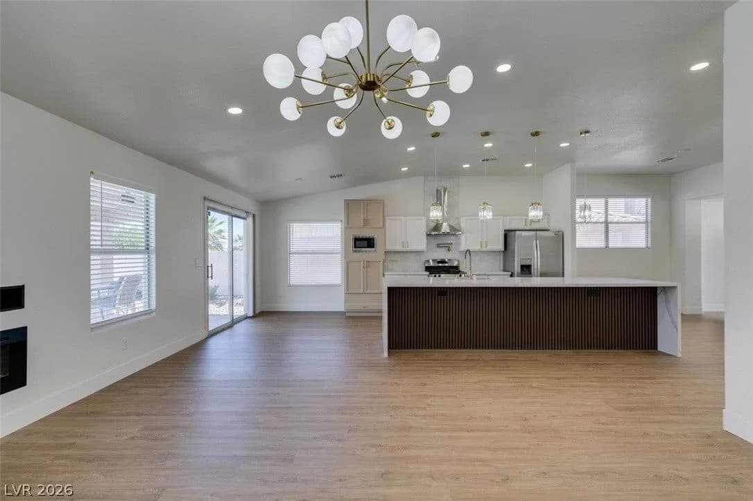 7824 Villa Finestra Drive photo 3