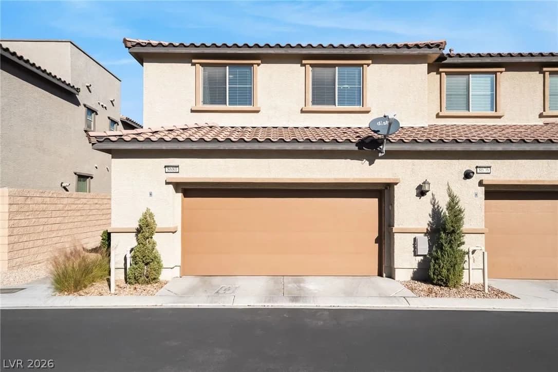 8680 Giant Causeway Avenue photo 2