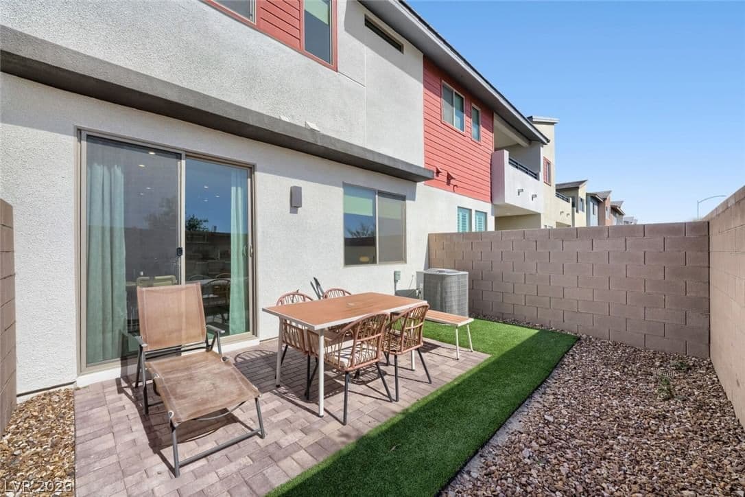 9711 Terra Canyon Street photo 4