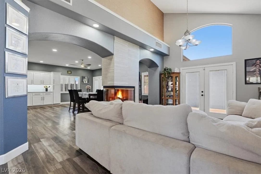 3624 Twinbreeze Way photo 4
