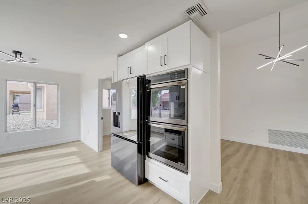 8901 Villa Ridge Drive photo 4