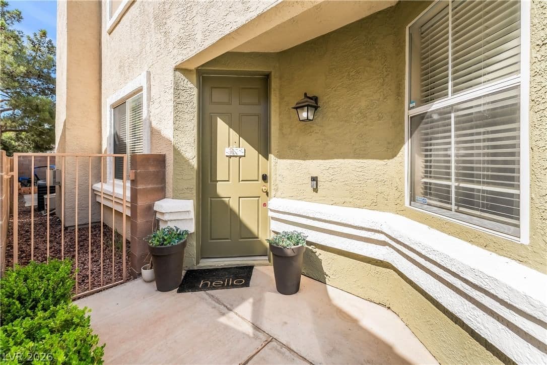 9125 Hampstead Avenue photo 4