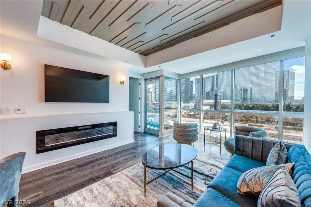 4575 Dean Martin Drive