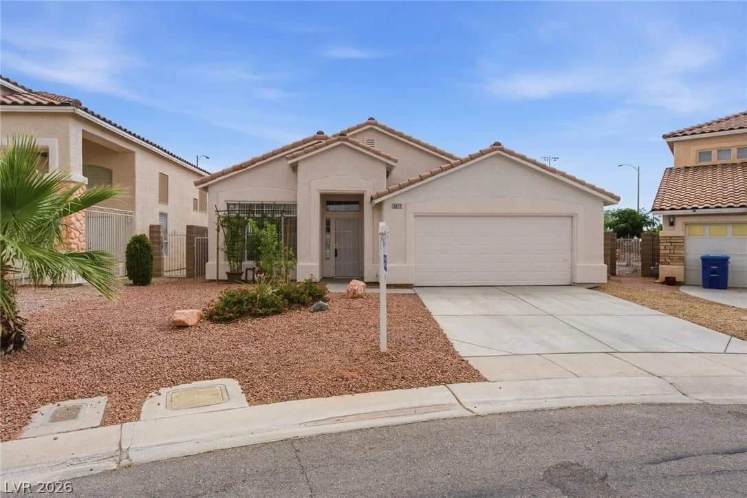 3872 Crest Horn Dr Drive